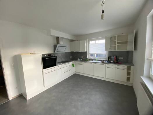 Wohnung zur Miete 860 € 3,5 Zimmer 96 m² Geschoss -1/2 frei ab sofort Rodenberg 31552