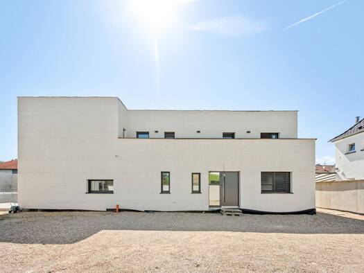 Villa zum Kauf 899.000 € 9 Zimmer 268,9 m² 700 m² Grundstück Hochdorf Hochdorf-Assenheim 67126