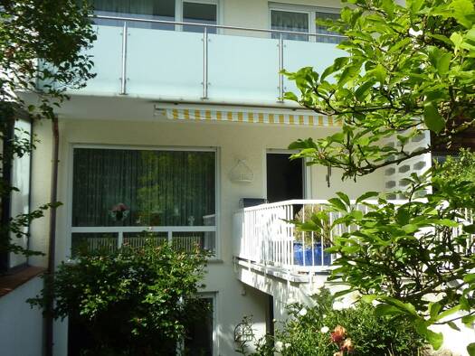 Reihenhaus zur Miete 2.000 € 6 Zimmer 156 m² 249 m² Grundstück frei ab sofort Warmbronn Leonberg 71229