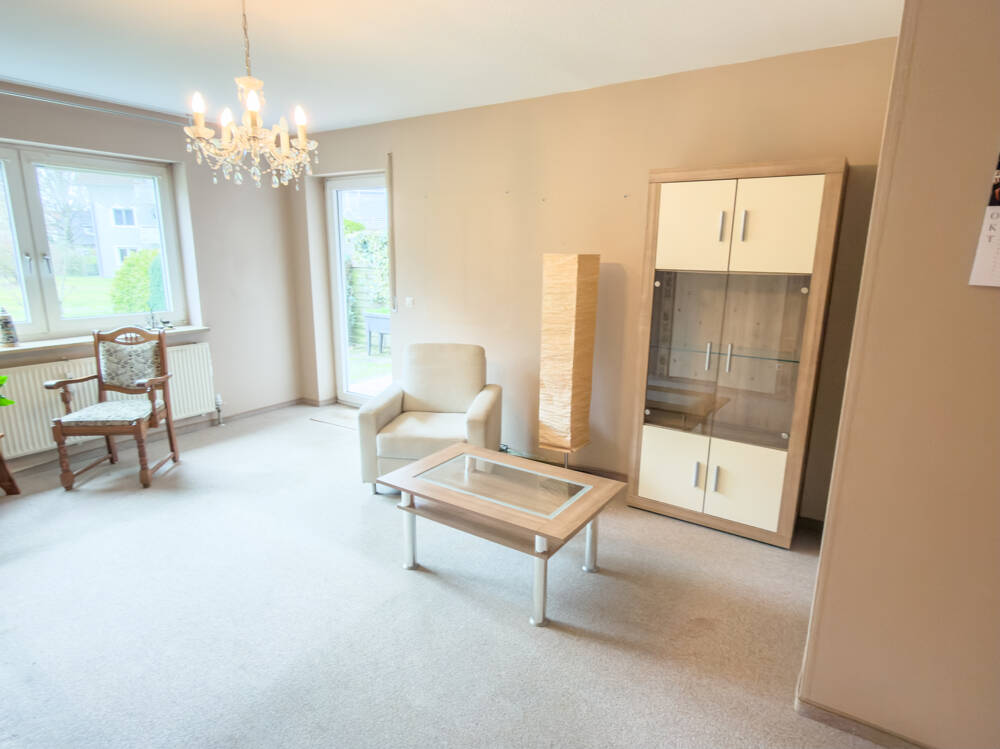 Immobilie in Rödental - Großzügige 4-Zimmer-Wohnung mit großer Terrasse und Tiefgaragenstellplatz in guter Lage von Rödental - Bild 2