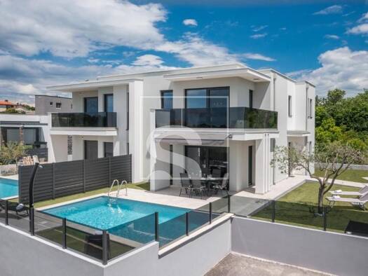 Doppelhaushälfte zum Kauf 538.000 € 5 Zimmer 250 m² Grundstück Umag 52470