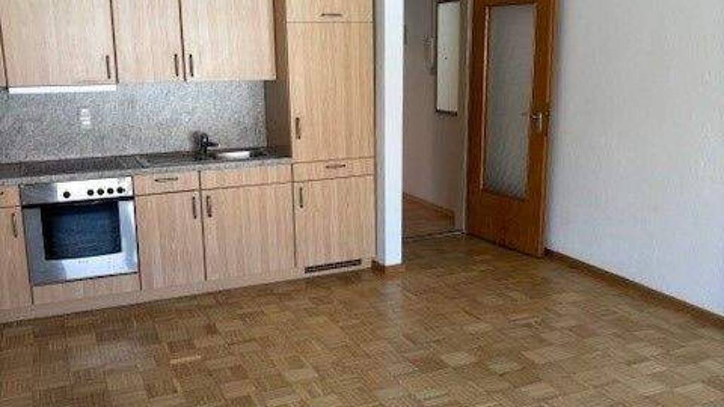 Studio zur Miete 357 € 1 Zimmer 31 m² 1. Geschoss frei ab sofort Karlsbader Str.  23 Traunreut Traunreut  83301
