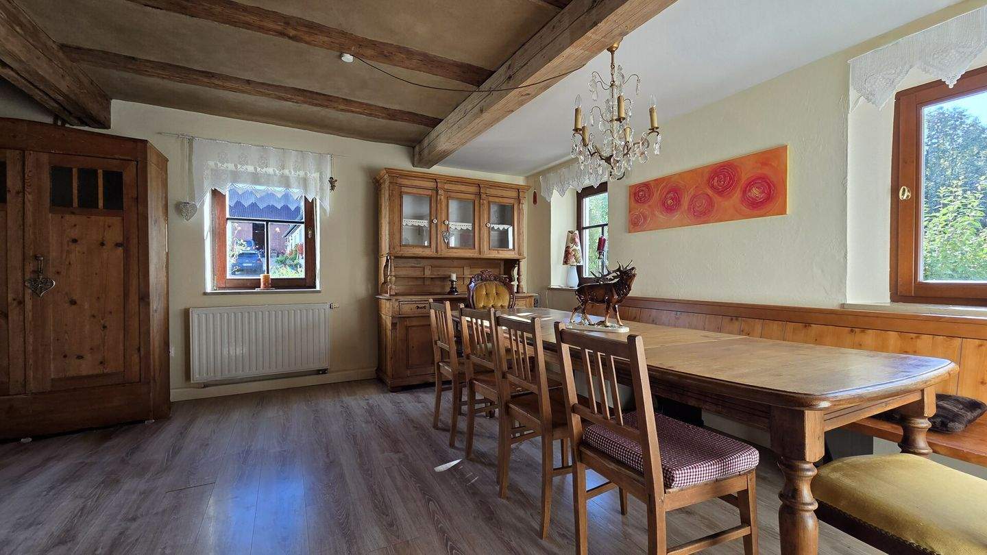 Einfamilienhaus zum Kauf - Mehr