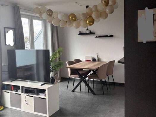 Wohnung zur Miete 399 € 2 Zimmer 66,6 m² Geschoss 2/2 frei ab sofort Offenburger Str. 12 Ostheim Köln 51107