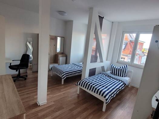 WG-Zimmer zur Miete auf Zeit 702 € 20 m² frei ab 30.12.2026 Landhausstraße Ost Ost 70188