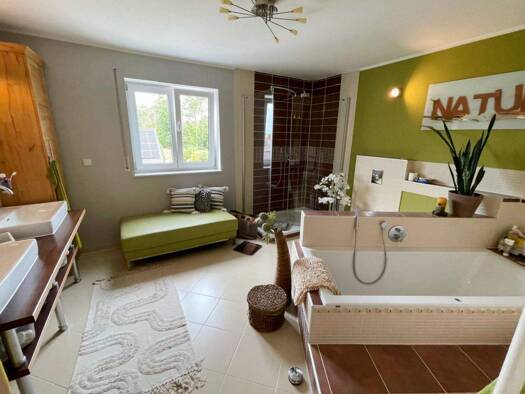 Einfamilienhaus zum Kauf 695.000 € 6 Zimmer 227,9 m² 903 m² Grundstück Haidhof Maxhütte-Haidhof 93142