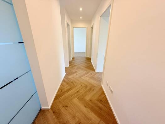 Wohnung zur Miete 2.000 € 3 Zimmer 68 m² Geschoss 3/4 frei ab 01.02.2026 Chiemgaustraße 34 Obergiesing München 81549