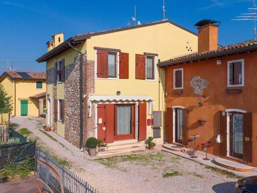 Wohnung zum Kauf 330.000 € 4 Zimmer 130 m² EG Località palù Bardolino (VR) 37011