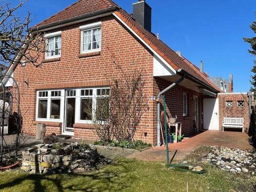 Einfamilienhaus zum Kauf 399.000 € 4 Zimmer 94 m² 435 m² Grundstück frei ab sofort Bad Schwartau 23611