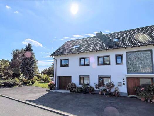 Einfamilienhaus zum Kauf 349.000 € 5 Zimmer 191 m² 2.674 m² Grundstück frei ab sofort Worndorf Neuhausen 78579