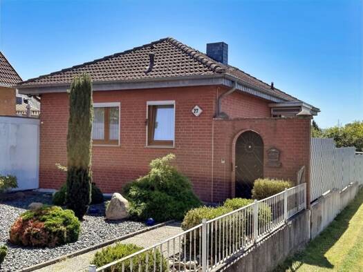 Bungalow zum Kauf 235.000 € 3 Zimmer 68 m² 625 m² Grundstück Bavenstedt Hildesheim 31135