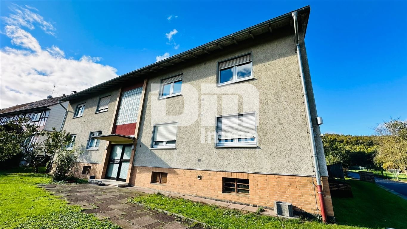 Mehrfamilienhaus zur Versteigerung als Kapitalanlage geeignet 199.000 € 12 Zimmer 300 m²<br/>Wohnfläche 2.341 m²<br/>Grundstück Arnsbach Borken (Hessen) 34582