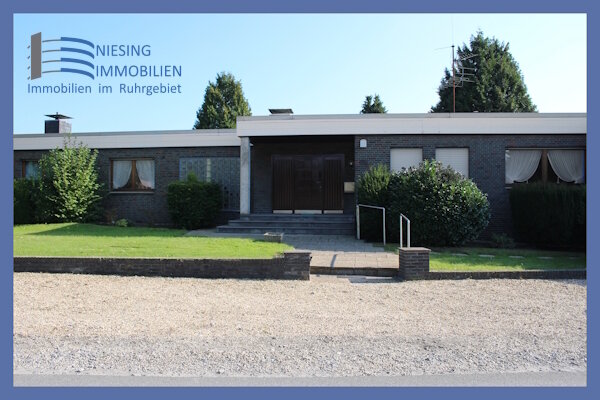 Bungalow zum Kauf provisionsfrei 790.000 € 6 Zimmer 240,8 m²<br/>Wohnfläche 1.131 m²<br/>Grundstück ab sofort<br/>Verfügbarkeit Sterkrade - Nord Oberhausen 46147