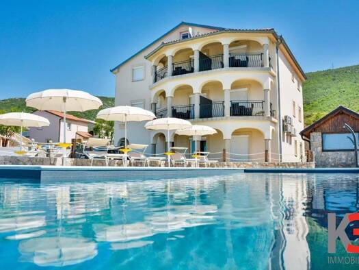 Haus zum Kauf 1.500.000 € 10 Zimmer 450 m² Senj 0