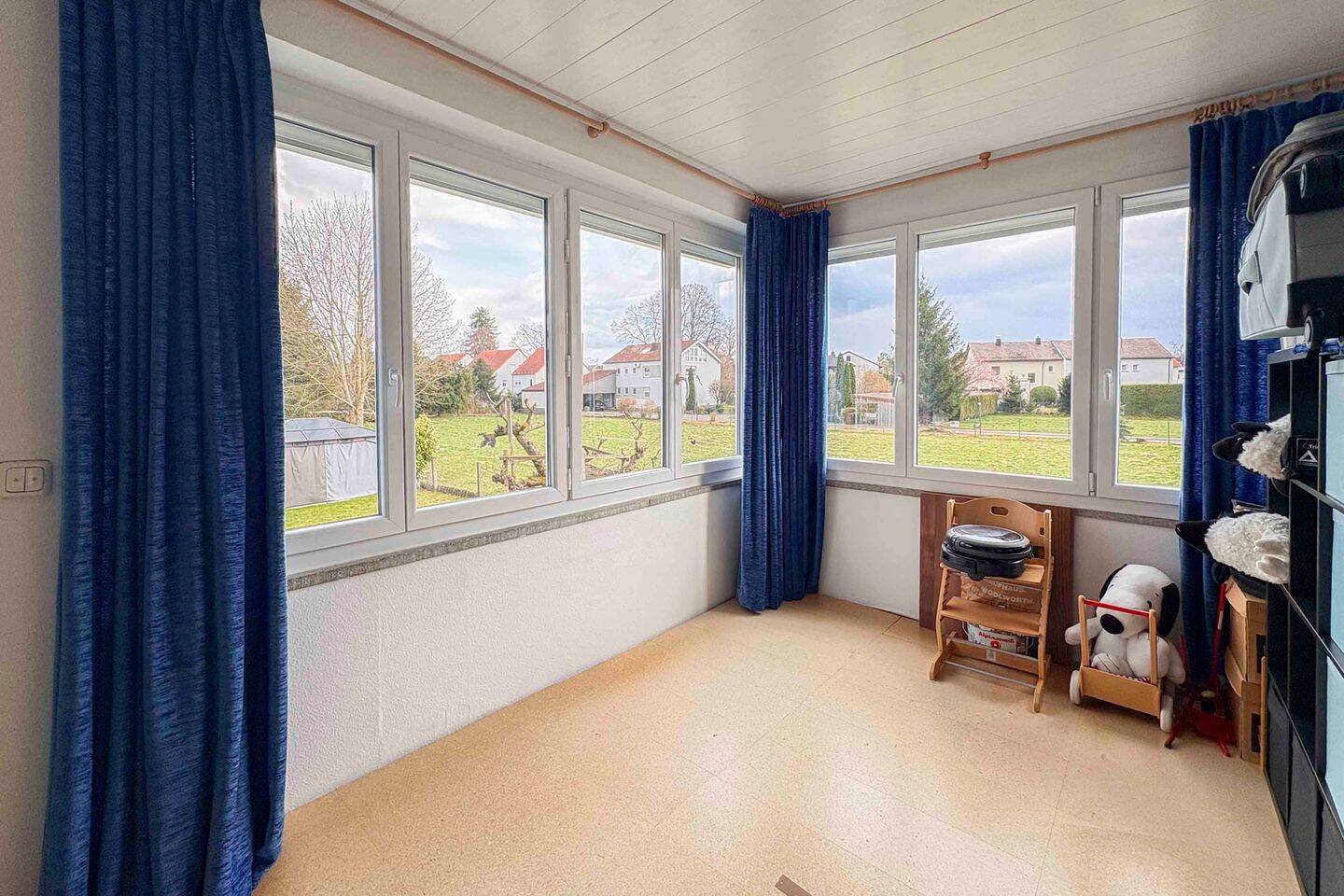 Immobilie in Mering - 3-Familienhaus in Mering: Gepflegt, vermietet & mit Ausbauchance durch Leerstand im DG - Bild 2