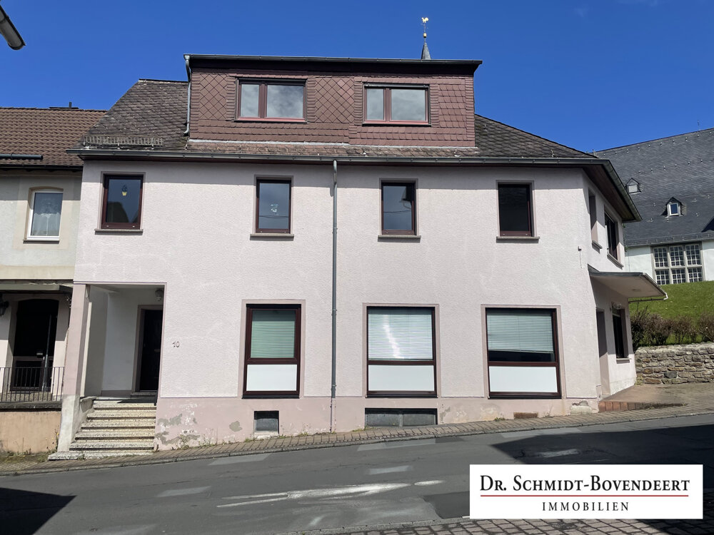 Haus zum Kauf 240.000 € 8 Zimmer 147 m²<br/>Wohnfläche 176 m²<br/>Grundstück Hachenburg 57627