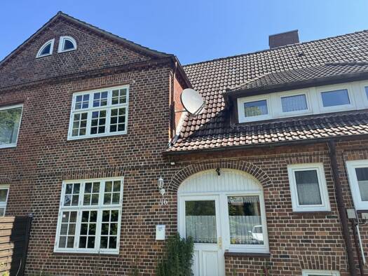 Reihenmittelhaus zum Kauf 215.000 € 3,5 Zimmer 115 m² 579 m² Grundstück Brunsbüttel 25541