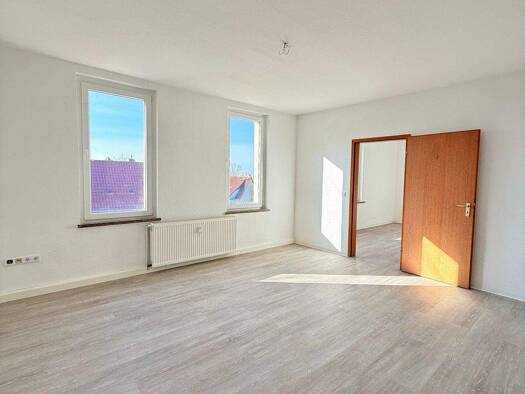 Wohnung zur Miete 360 € 2 Zimmer 56,1 m² 4 Geschosse frei ab sofort Hermann-Krause-Straße 7 Frohburg 04654