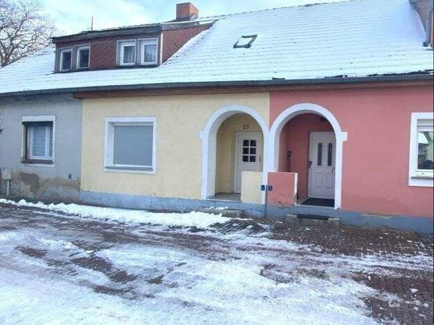 Reihenmittelhaus zum Kauf provisionsfrei 39.000 € 3 Zimmer 77 m² 195 m² Grundstück Pechern Krauschwitz 02957