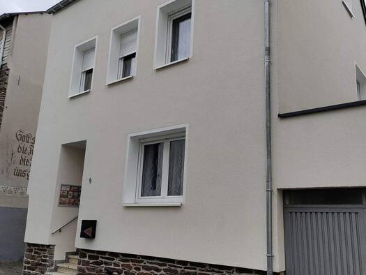 Mehrfamilienhaus zum Kauf 330.000 € 7 Zimmer 145 m² 135 m² Grundstück Ellenz Ellenz-Poltersdorf 56821