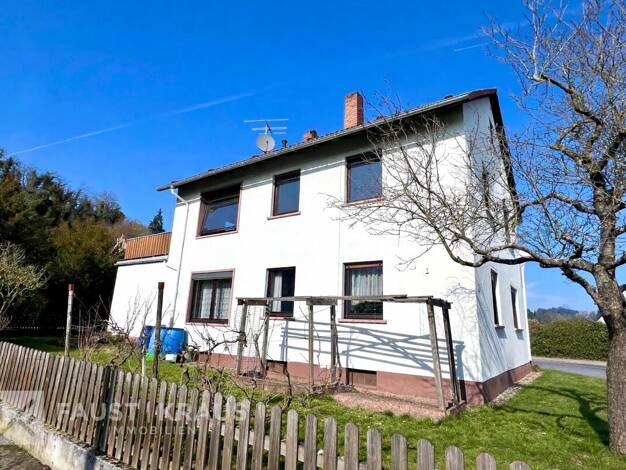 Mehrfamilienhaus zum Kauf 369.000 € 6 Zimmer 156,7 m² 680 m² Grundstück Obernburg Obernburg a.Main 63785