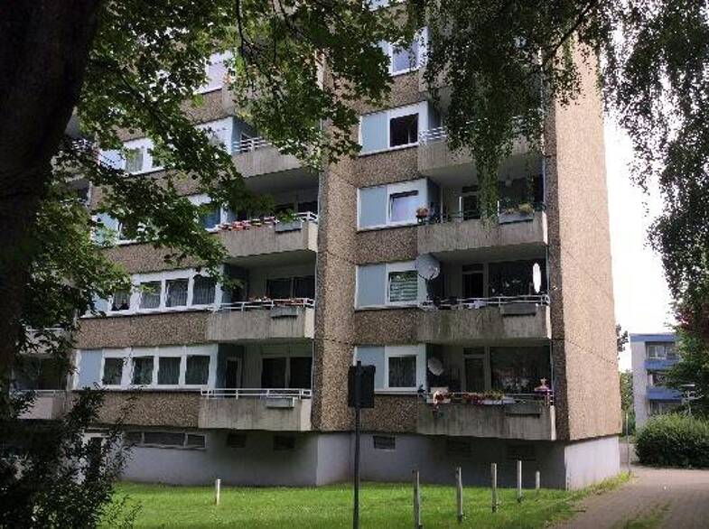 Wohnung zur Miete nur mit Wohnberechtigungsschein 338 € 3 Zimmer 71,4 m² 3. Geschoss frei ab 21.06.2025 Bielefelder Str. 126 Holsterhausen Herne 44625