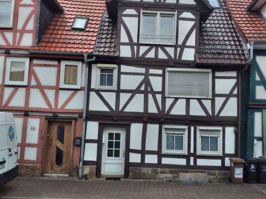 Reihenhaus zur Miete 950 € 5,5 Zimmer 100 m² 122 m² Grundstück frei ab sofort Helsa 34298