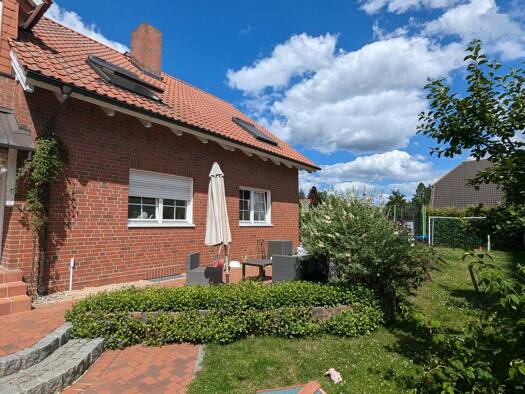 Einfamilienhaus zum Kauf provisionsfrei 790.000 € 9 Zimmer 260 m² 800 m² Grundstück Neuenkirchen 17498