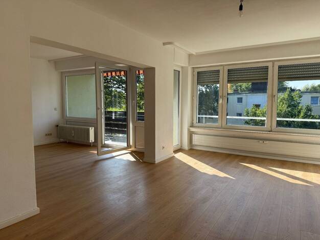 Wohnung zur Miete 890 € 2 Zimmer 84 m² 3. Geschoss frei ab 15.10.2026 Frankenforst Bergisch Gladbach 51427