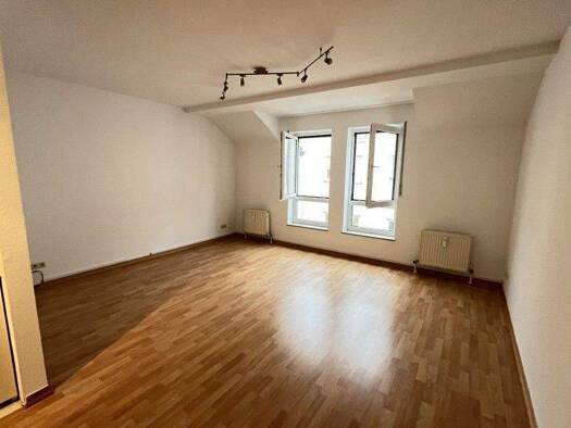Wohnung zur Miete 600 € 1 Zimmer 30 m² 2. Geschoss frei ab sofort Bad Vilbel 61118