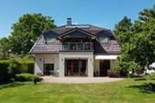 Villa zum Kauf 995.000 € 7 Zimmer 270 m²<br/>Wohnfläche 818 m²<br/>Grundstück Am Winkel 21 Krebsförden Schwerin 19061