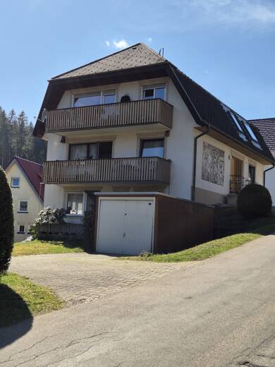 Haus zum Kauf 570.000 € 218 m² 561 m² Grundstück Saiger Strasse 13 Neustadt Titisee-Neustadt 79822