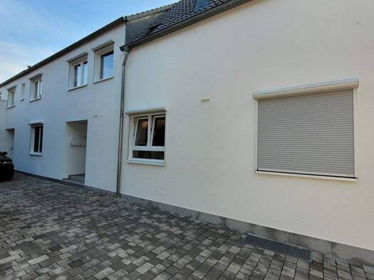 Mehrfamilienhaus zum Kauf 695.000 € 5,5 Zimmer 300 m² 349 m² Grundstück Bietigheim 76467