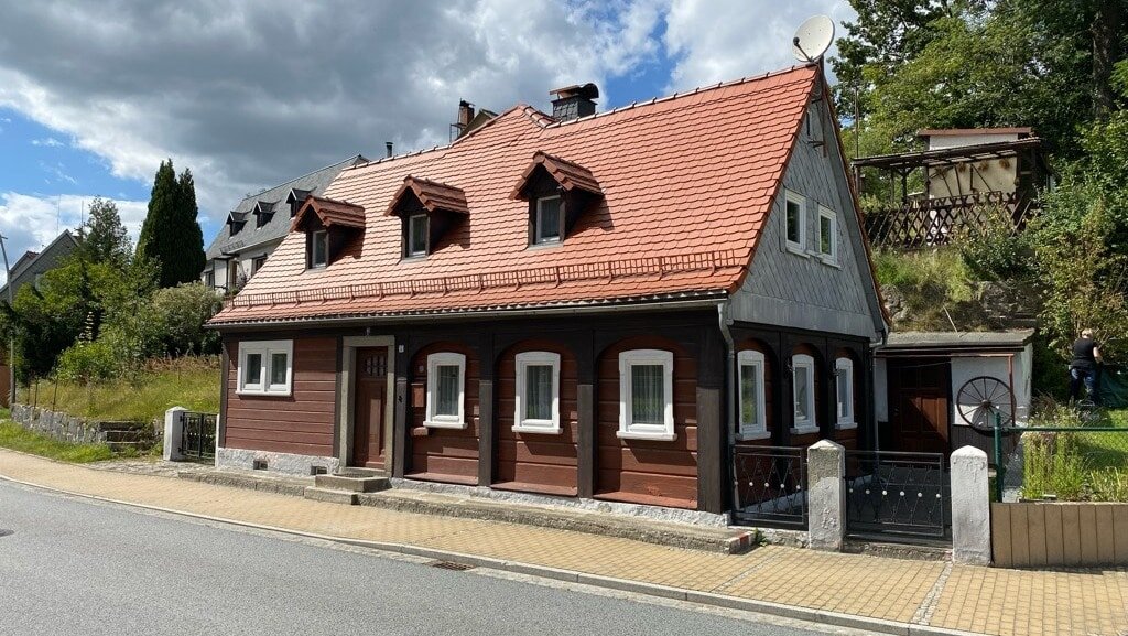 Einfamilienhaus zum Kauf 53.000 € 4 Zimmer 105 m²<br/>Wohnfläche 264 m²<br/>Grundstück Ebersbach Ebersbach-Neugersdorf 02730