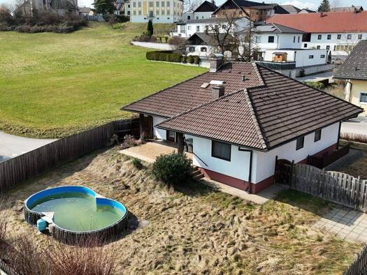 Bungalow zum Kauf 380.000 € 3 Zimmer 109 m² 714 m² Grundstück Ohlsdorf 4694