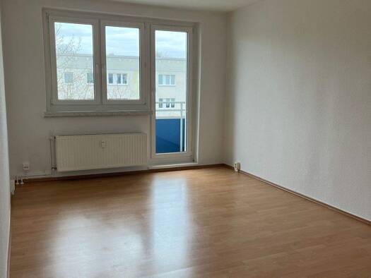 Wohnung zur Miete 355 € 2 Zimmer 49,6 m² 4. Geschoss frei ab sofort Förderstedter Str. 92 Leipziger Str. Magdeburg 39112