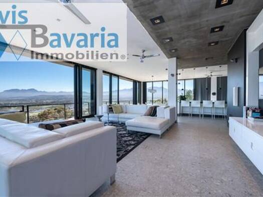 Villa zum Kauf 905.400 € 12 Zimmer 622 m² 897 m² Grundstück Gordons Bay 7130