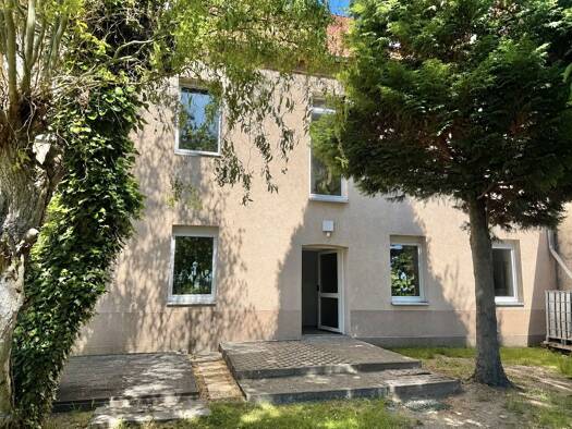 Mehrfamilienhaus zum Kauf 190.000 € 12 Zimmer 237 m² 514 m² Grundstück Bitterfeld Bitterfeld-Wolfen 06749