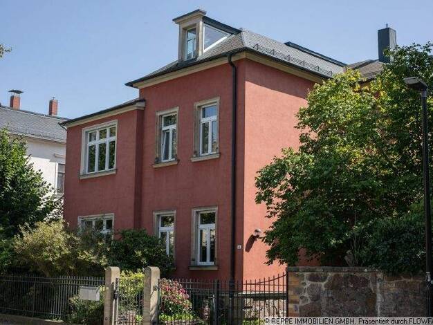 Mehrfamilienhaus zum Kauf 750.000 € 8 Zimmer 260 m² 950 m² Grundstück Radebeul 01445