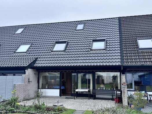 Reihenmittelhaus zum Kauf 278.000 € 4 Zimmer 93,6 m² 245 m² Grundstück Friesischer Berg Weiche 24937