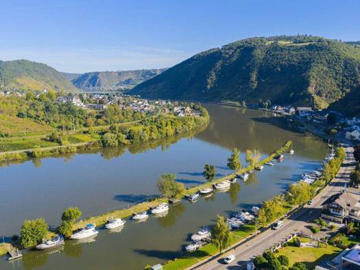 Doppelhaushälfte zum Kauf 519.000 € 6 Zimmer 220 m² 558 m² Grundstück Brodenbach 56332