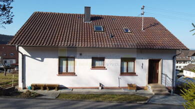 Einfamilienhaus zum Kauf 275.000 € 9 Zimmer 142 m² 609 m² Grundstück Hüfingen Hüfingen / Fürstenberg 78183
