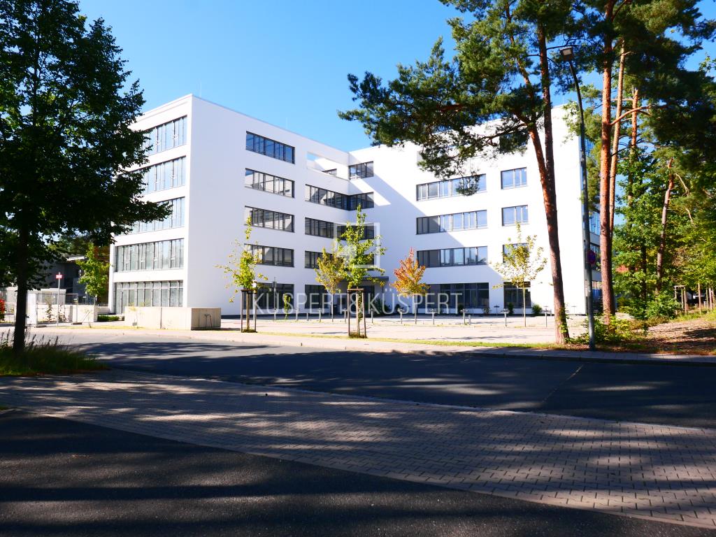 Bürogebäude zur Miete provisionsfrei 12,50 € 3.614 m²<br/>Bürofläche ab 240 m²<br/>Teilbarkeit Schafhof Nürnberg 90411