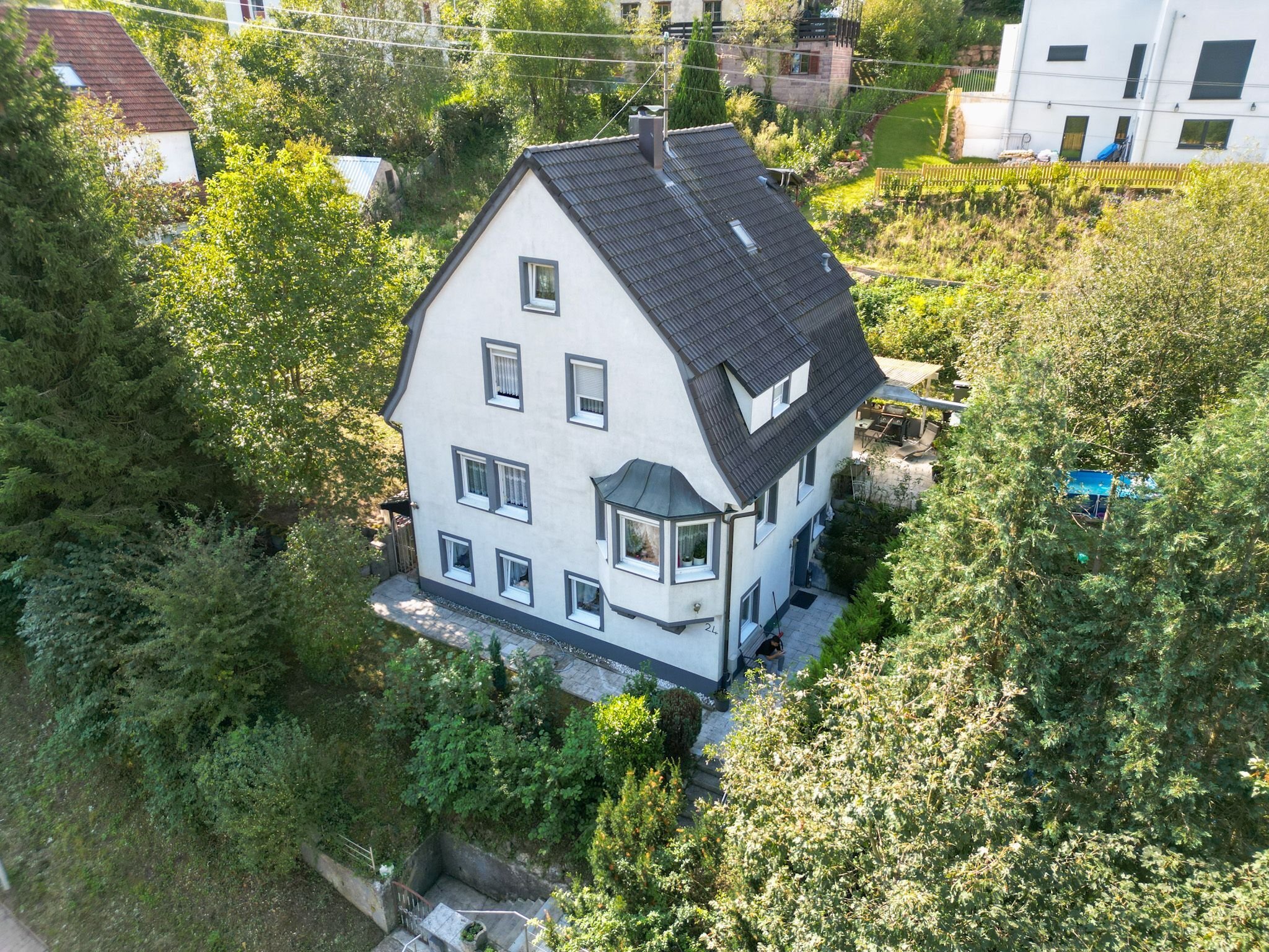 Mehrfamilienhaus zum Kauf 675.000 € 7 Zimmer 221,5 m²<br/>Wohnfläche 550 m²<br/>Grundstück Kernstadt Calw 75365