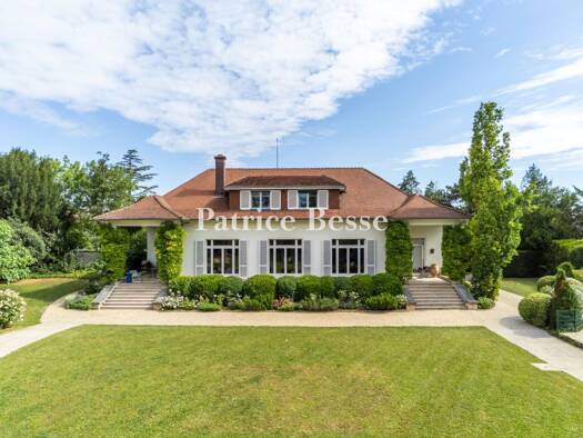 Reihenhaus zum Kauf 2.200.000 € 10 Zimmer 341 m² Dijon 21000