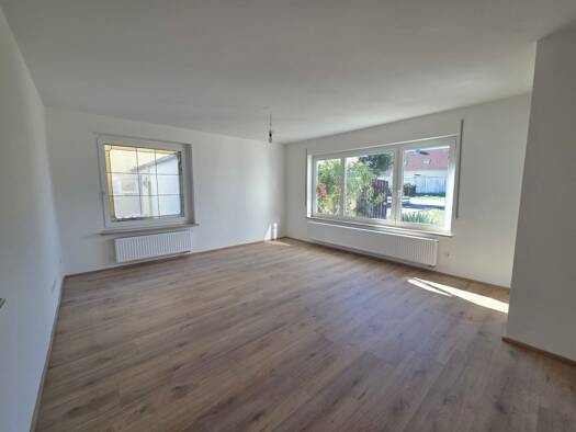 Wohnung zur Miete 1.035 € 4 Zimmer 115 m² Geschoss EG/2 frei ab sofort Ochsenhausen Ochsenhausen 88416