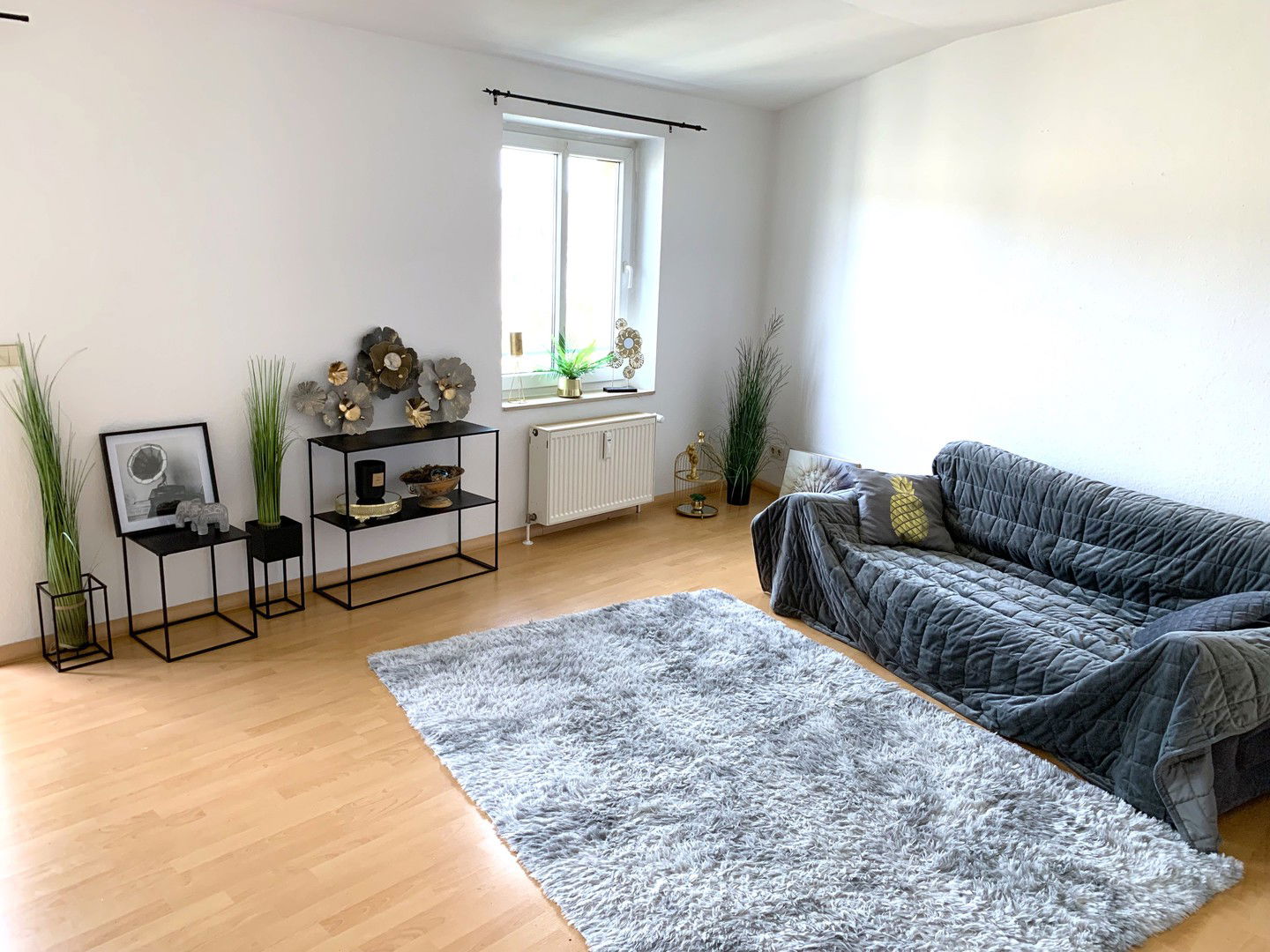 Wohnung zur Miete 351 € 1 Zimmer 42 m²<br/>Wohnfläche 4.<br/>Geschoss 01.10.2024<br/>Verfügbarkeit Salzmannstraße Magdeburg 39112