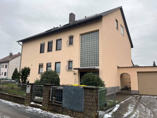 Wohnung zur Miete 670 € 4 Zimmer 80 m² 2. Geschoss Rotdornstraße 2 Weinzierlein Zirndorf 90513