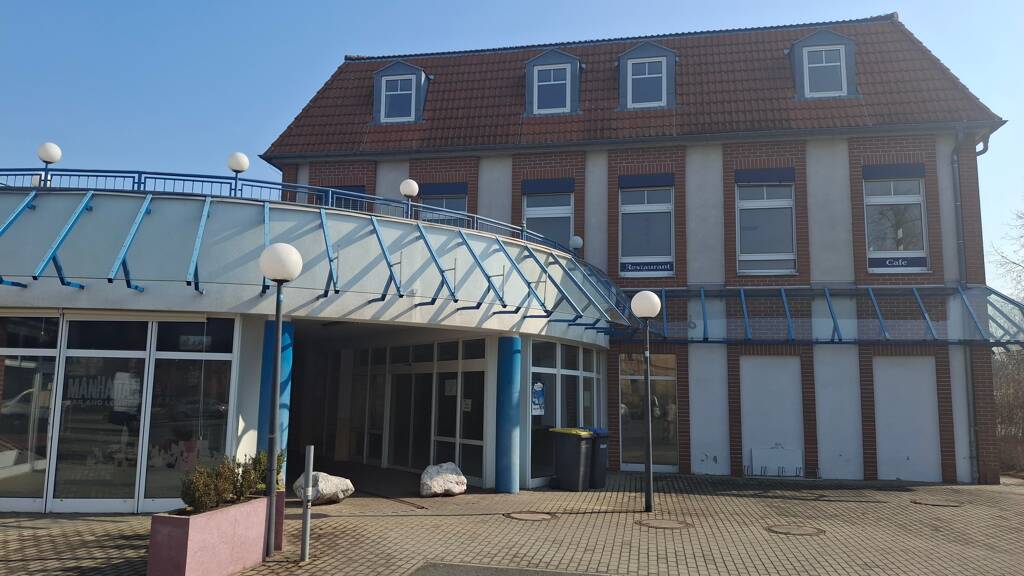 Restaurant zur Miete 830 € 208 m² Gastrofläche Friedrich-List-Straße 6 Falkenberg Falkenberg/Elster 04895