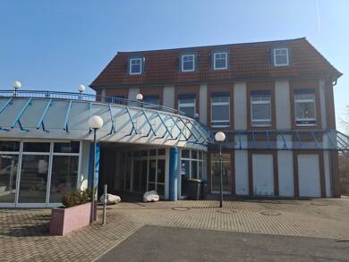 Restaurant zur Miete 830 € 208 m² Gastrofläche Friedrich-List-Straße 6 Falkenberg Falkenberg/Elster 04895